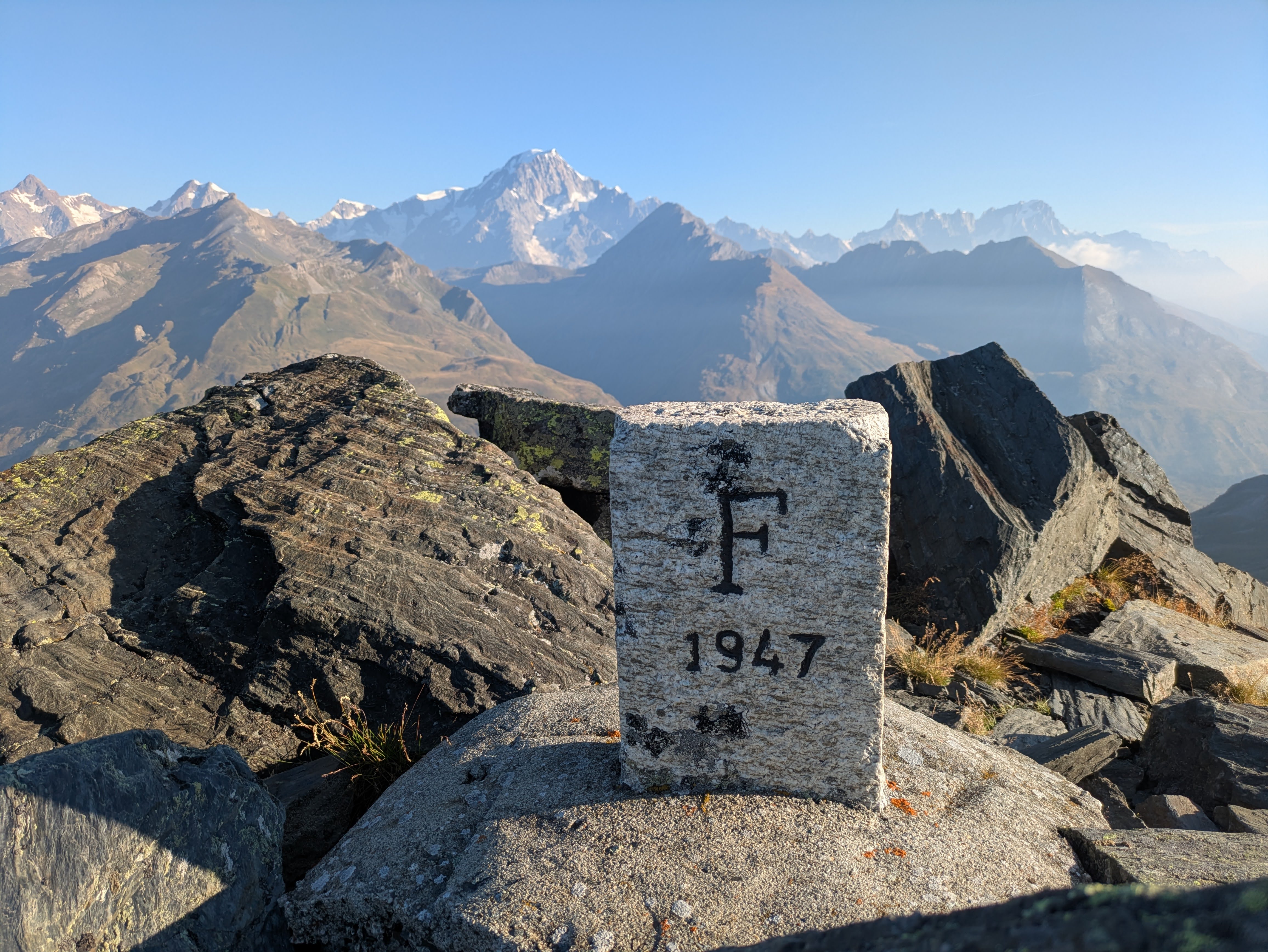 borderstone on top of belvedere